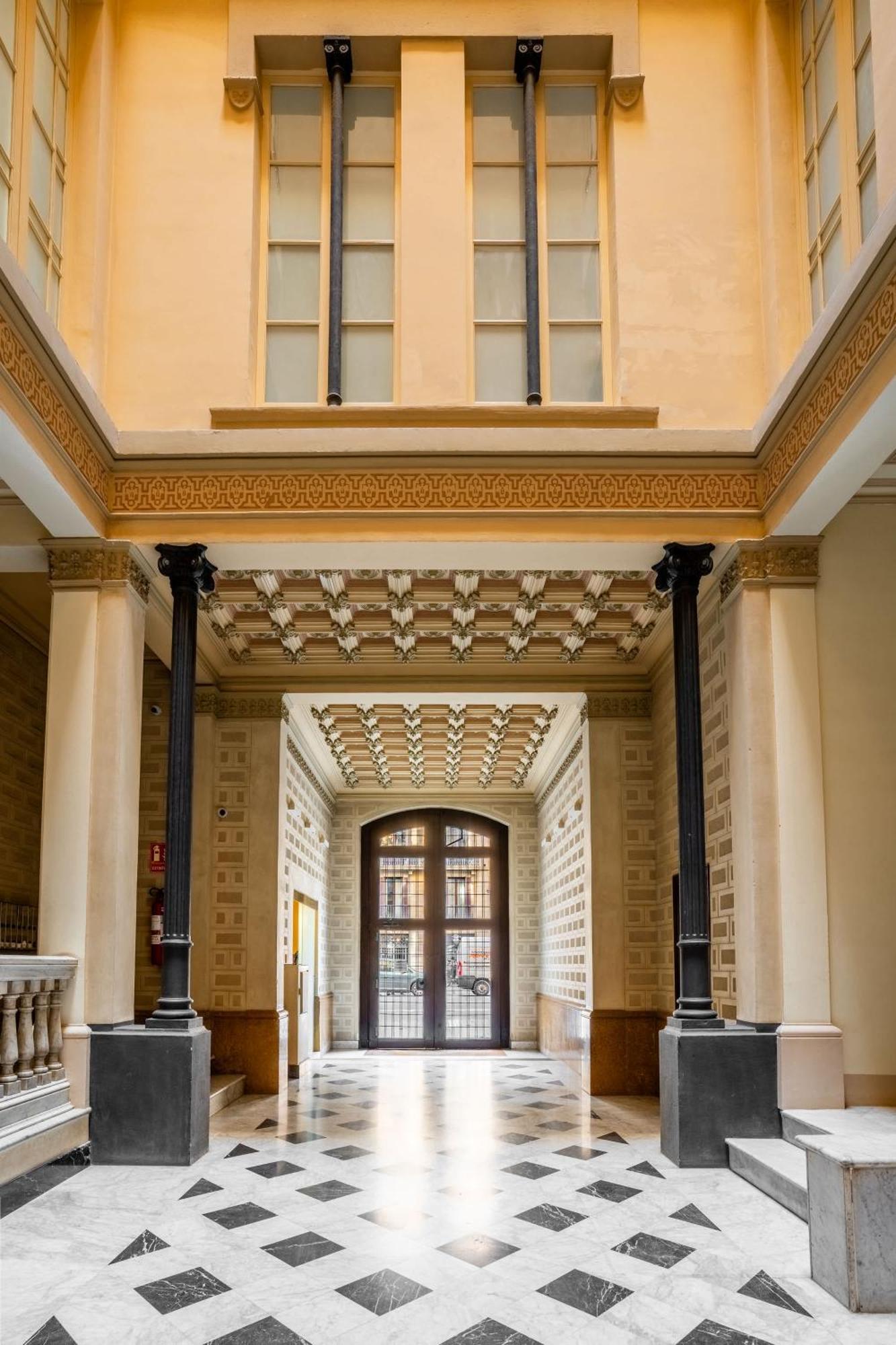 Elegant 3-Bedroom Apartment In The Heart Of Bcn Barcelona Buitenkant foto