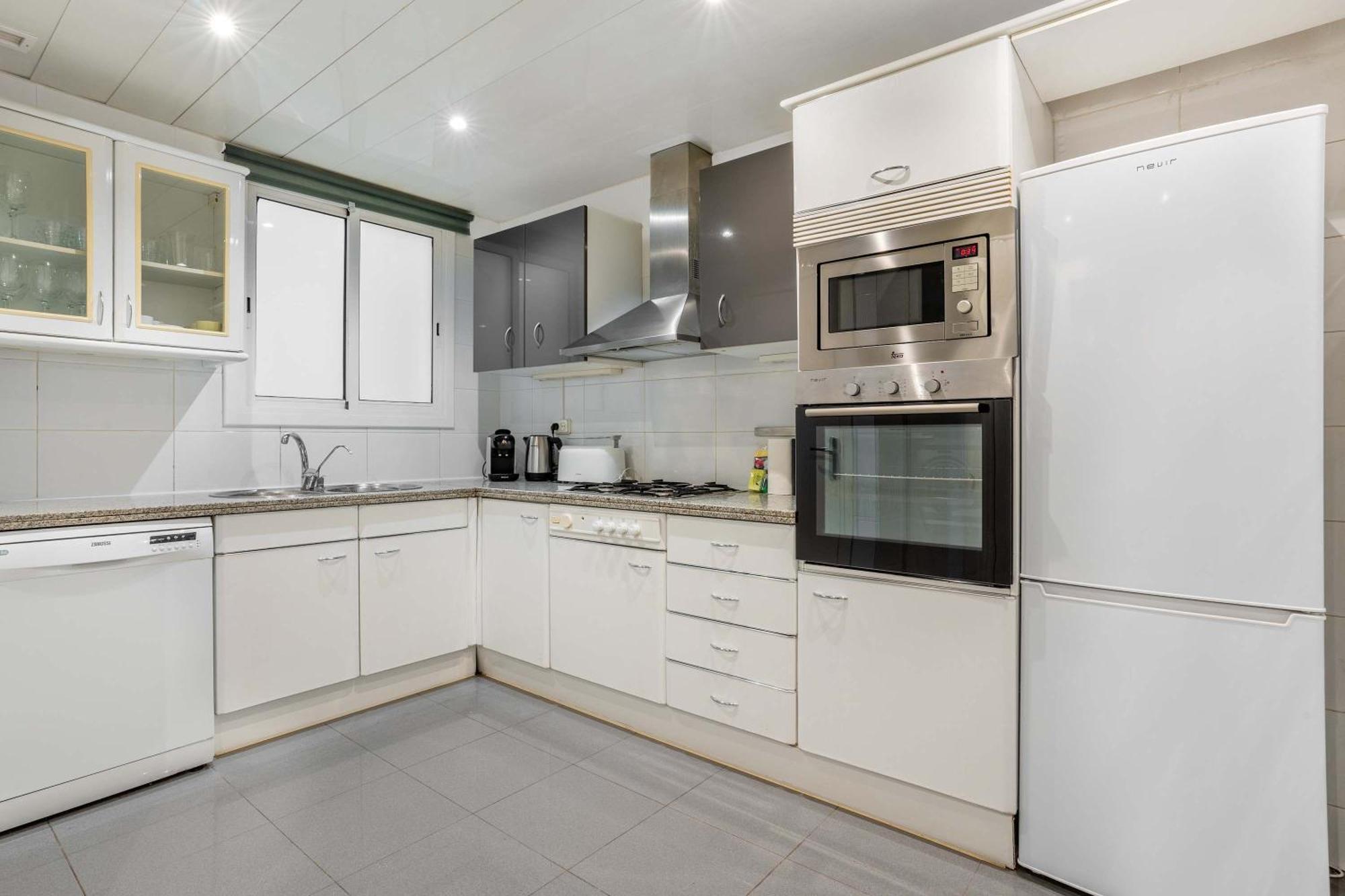 Elegant 3-Bedroom Apartment In The Heart Of Bcn Barcelona Buitenkant foto