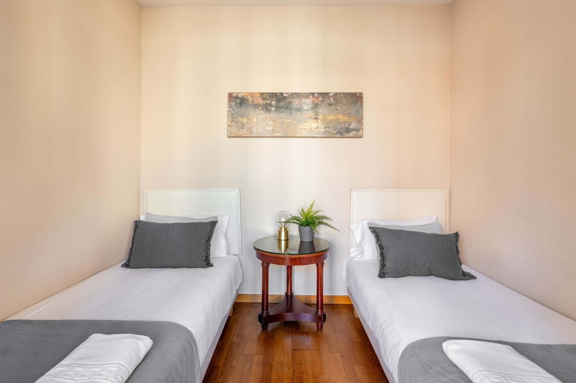 Elegant 3-Bedroom Apartment In The Heart Of Bcn Barcelona Buitenkant foto
